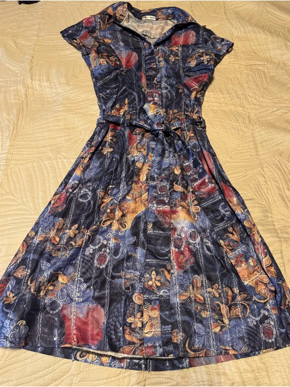 Le Nguyen Small Button-Front Navy Floral Print Shirt Dress that sparkles